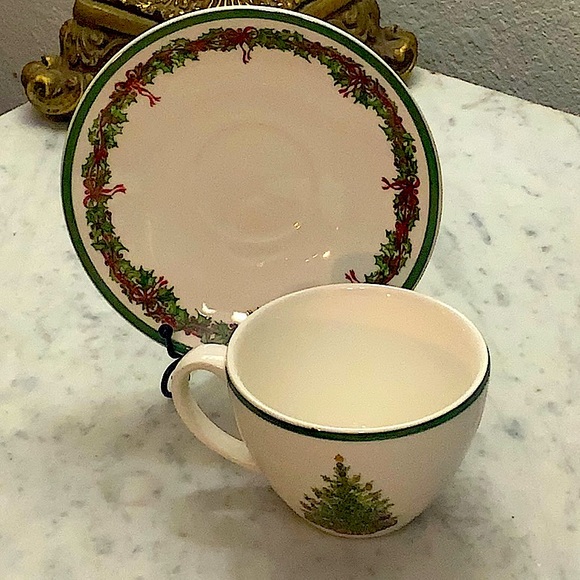 CHRISTOPHER RADKO “HOLIDAY CELEBRATIONS” FLAT CUP & SAUCER SET VINTAGE - Picture 5 of 9
